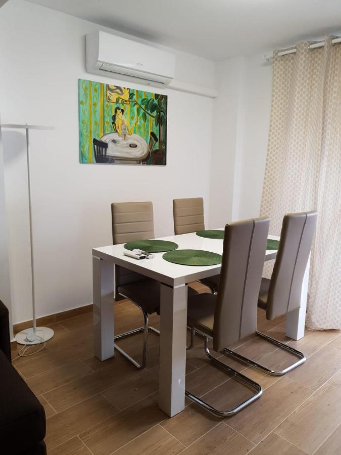 Apartamento Delux Benidorm Apartment Luaran gambar